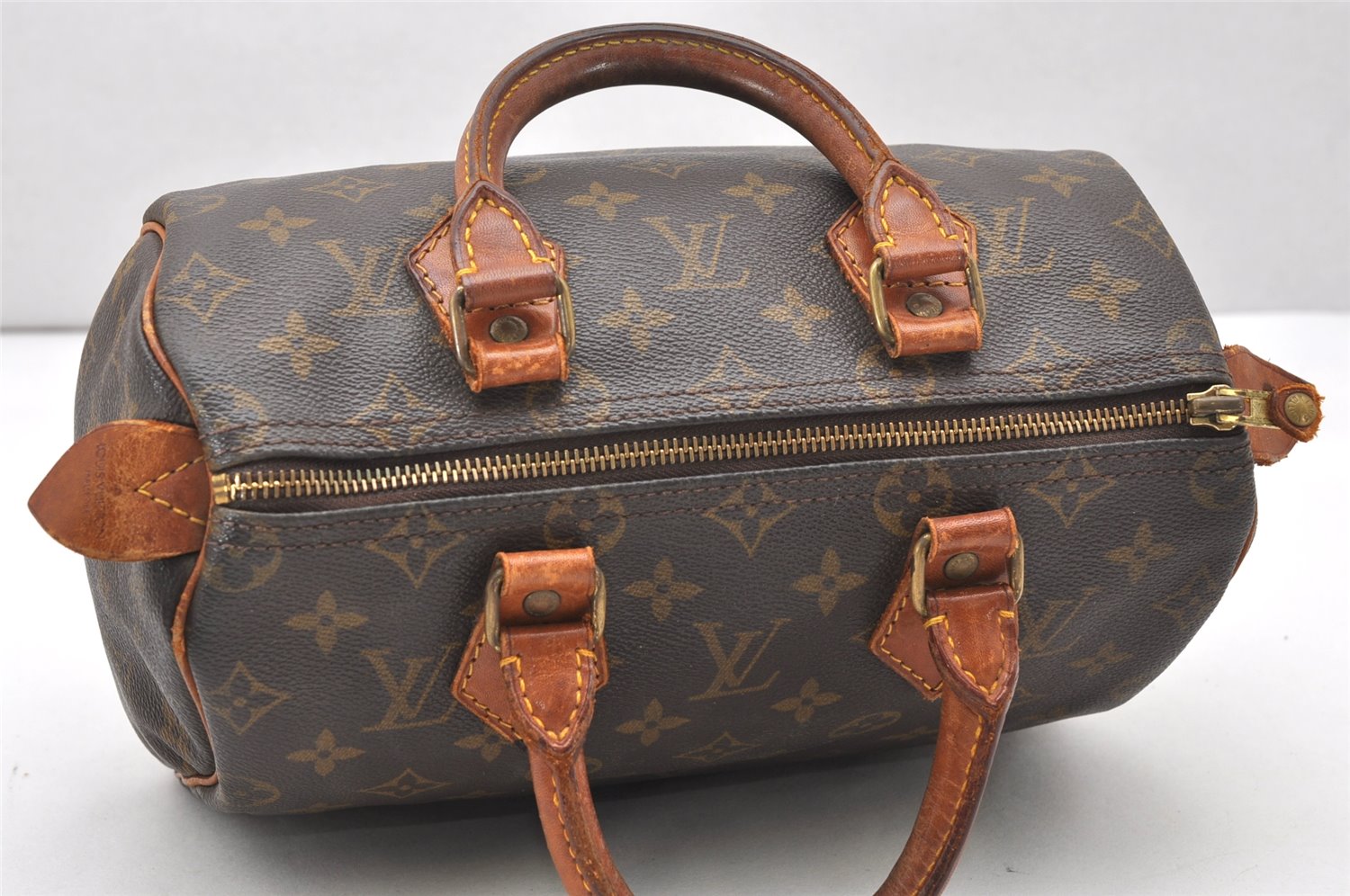 Authentic Louis Vuitton Monogram Speedy 25 Boston Hand Bag M41528 LV 3146K