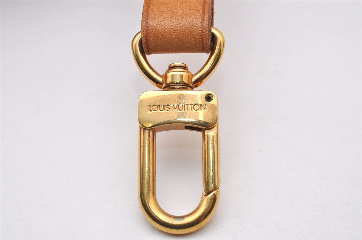 Authentic Louis Vuitton Leather Shoulder Strap Beige 47.2