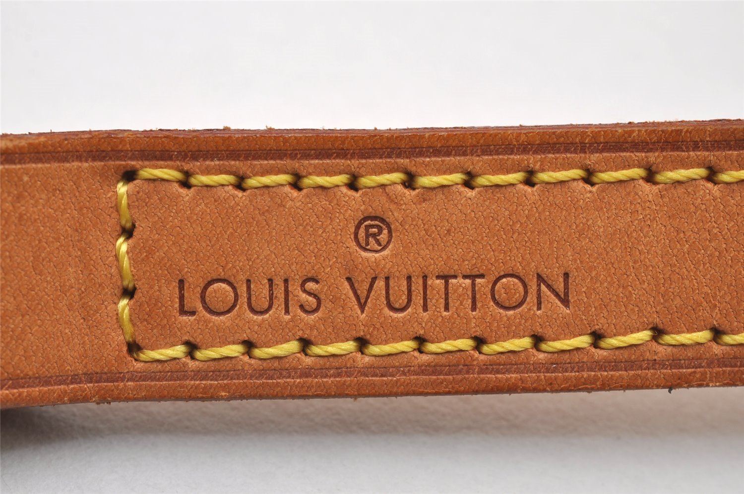Authentic Louis Vuitton Leather Shoulder Strap Beige 47.2