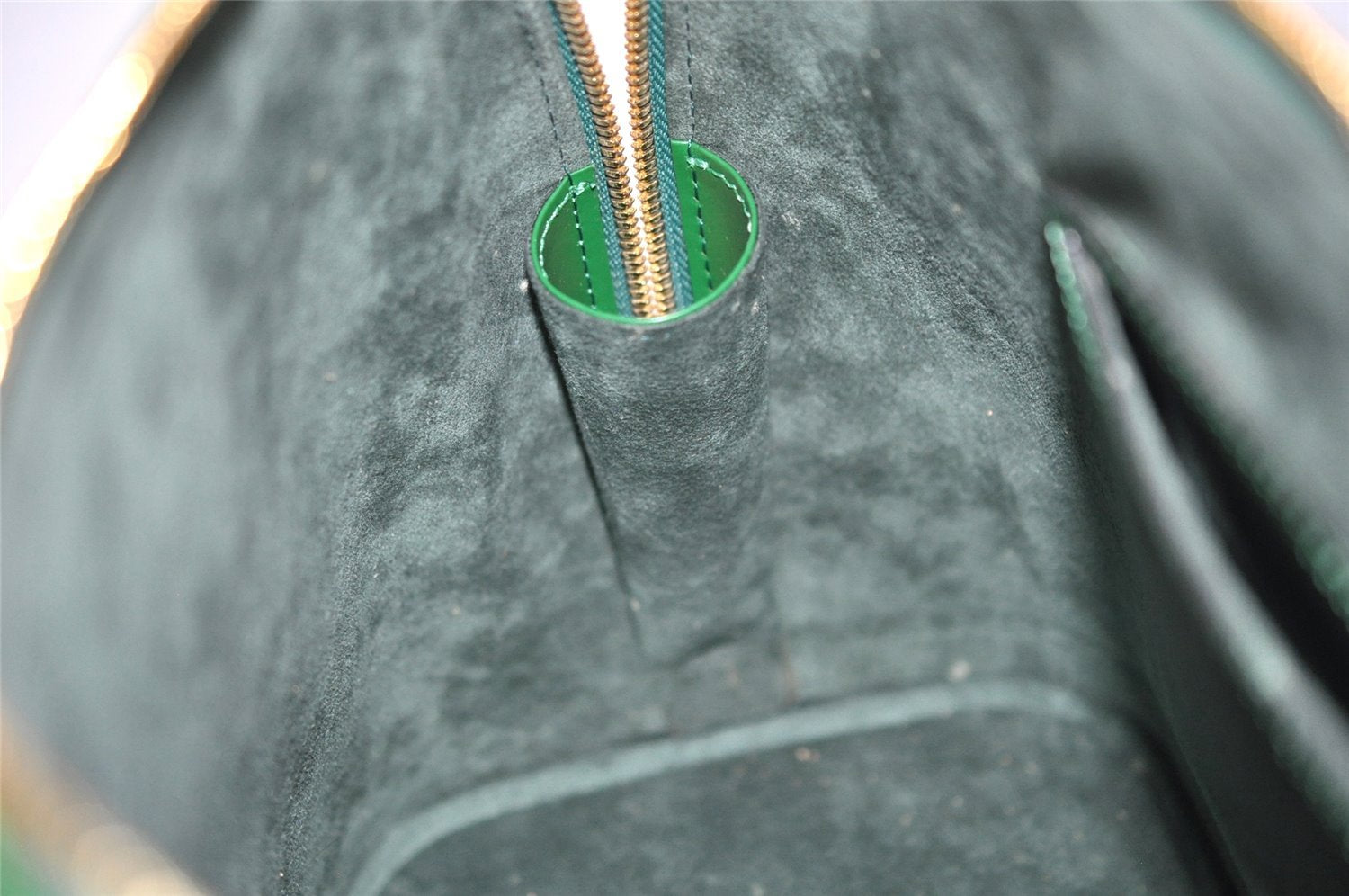 Authentic Louis Vuitton Epi Alma PM Hand Bag Green M52144 LV 3151I