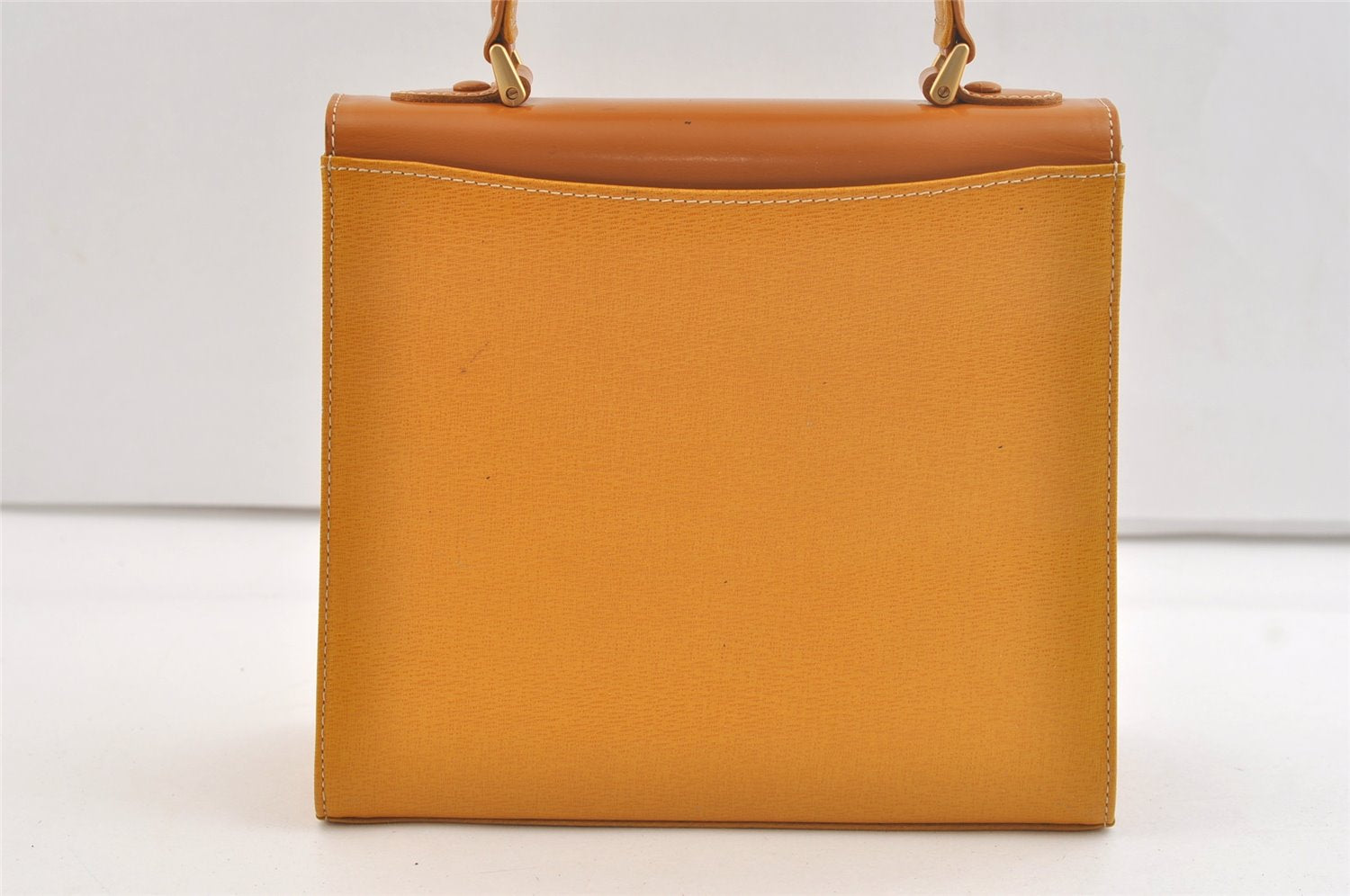 Authentic Burberrys Vintage Leather Hand Bag Purse Yellow 3156K