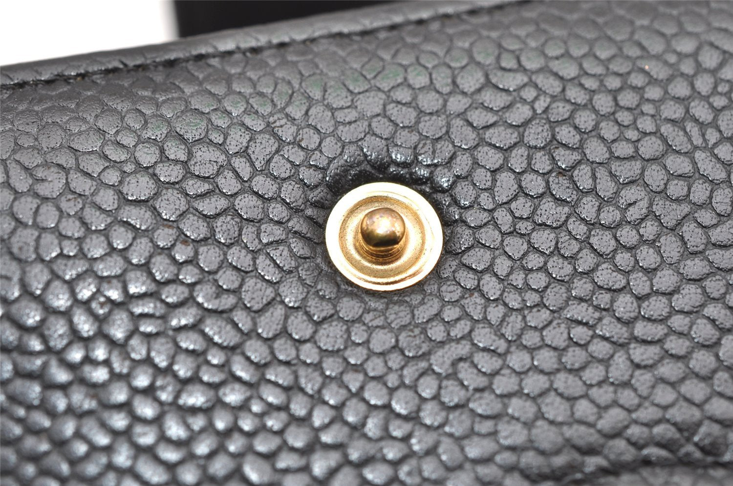Authentic CHANEL Caviar Skin CC Logo Long Wallet Purse Black 3157K