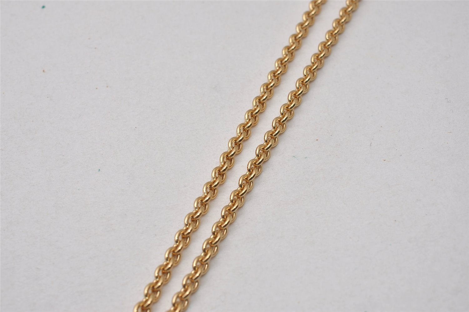 Authentic Christian Dior Gold Tone Rhinestone Chain Pendant Necklace Box 3161I