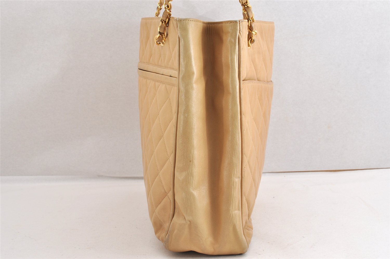 Authentic CHANEL Vintage Calf Skin Matelasse Chain Shoulder Tote Bag Beige 3163M