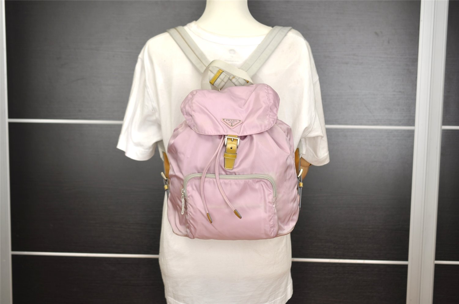 Authentic PRADA VELA Nylon Tessuto Enamel Drawstring Backpack B4650 Pink 3165I