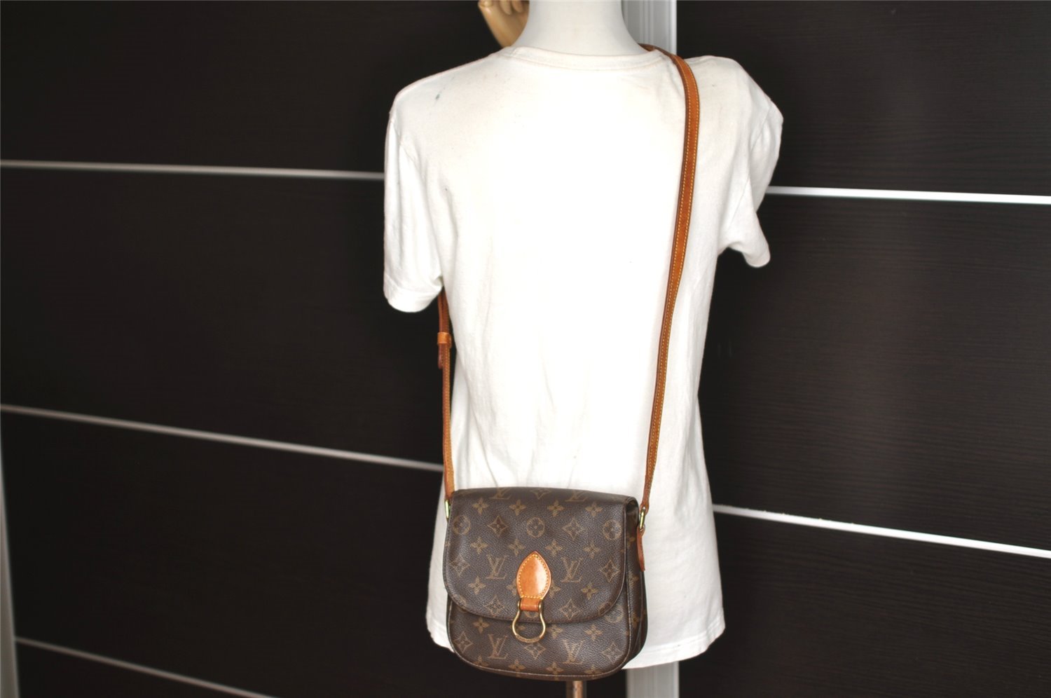 Auth Louis Vuitton Monogram Saint Cloud MM M51243 Shoulder Cross Bag Junk 3169J