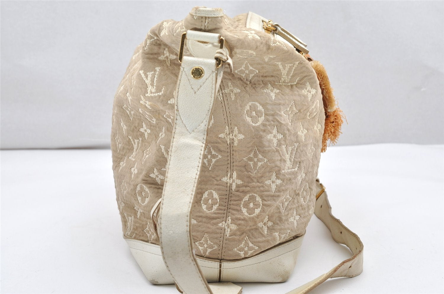 Authentic Louis Vuitton Monogram Sabbia Besace Shoulder Bag M93499 Beige 3170K