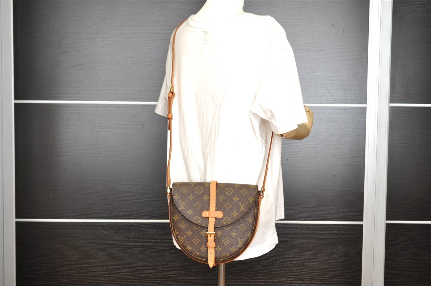 Authentic Louis Vuitton Monogram Chantilly MM Shoulder Cross Bag M51233 LV 3171I