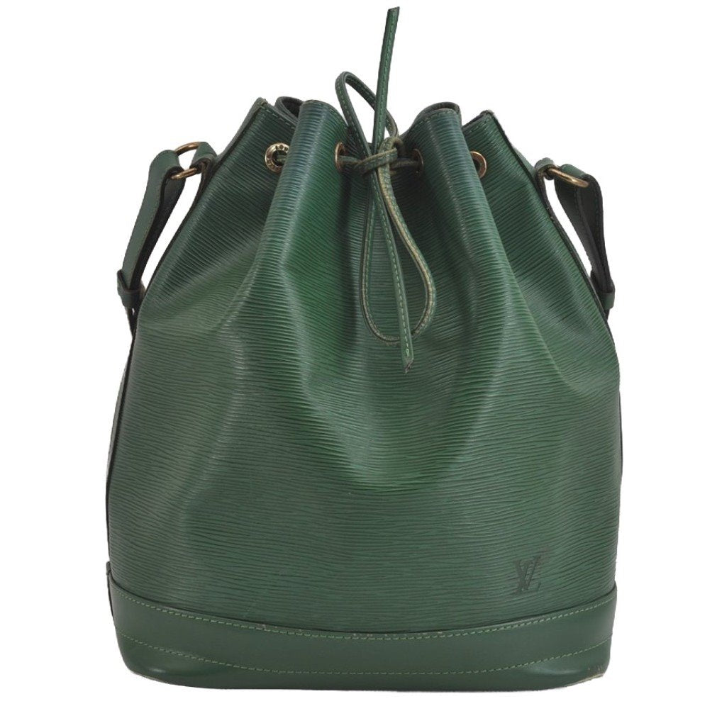 Authentic Louis Vuitton Epi Noe Shoulder Drawstring Bag Green M44004 LV 3172J