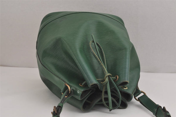 Authentic Louis Vuitton Epi Noe Shoulder Drawstring Bag Green M44004 LV 3172J