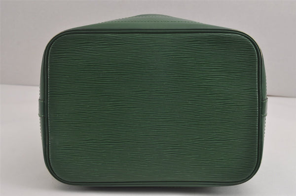 Authentic Louis Vuitton Epi Noe Shoulder Drawstring Bag Green M44004 LV 3172J