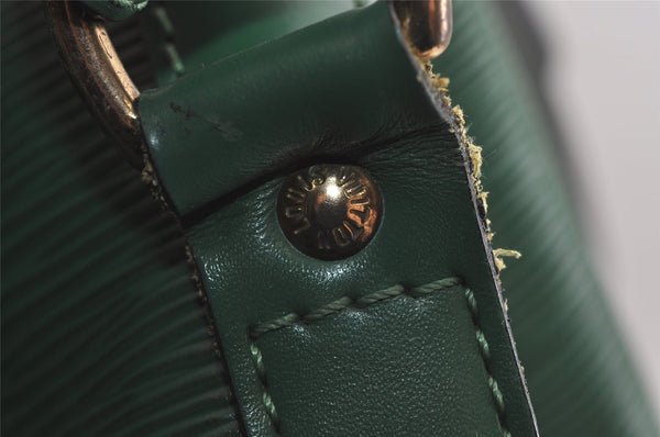 Authentic Louis Vuitton Epi Noe Shoulder Drawstring Bag Green M44004 LV 3172J
