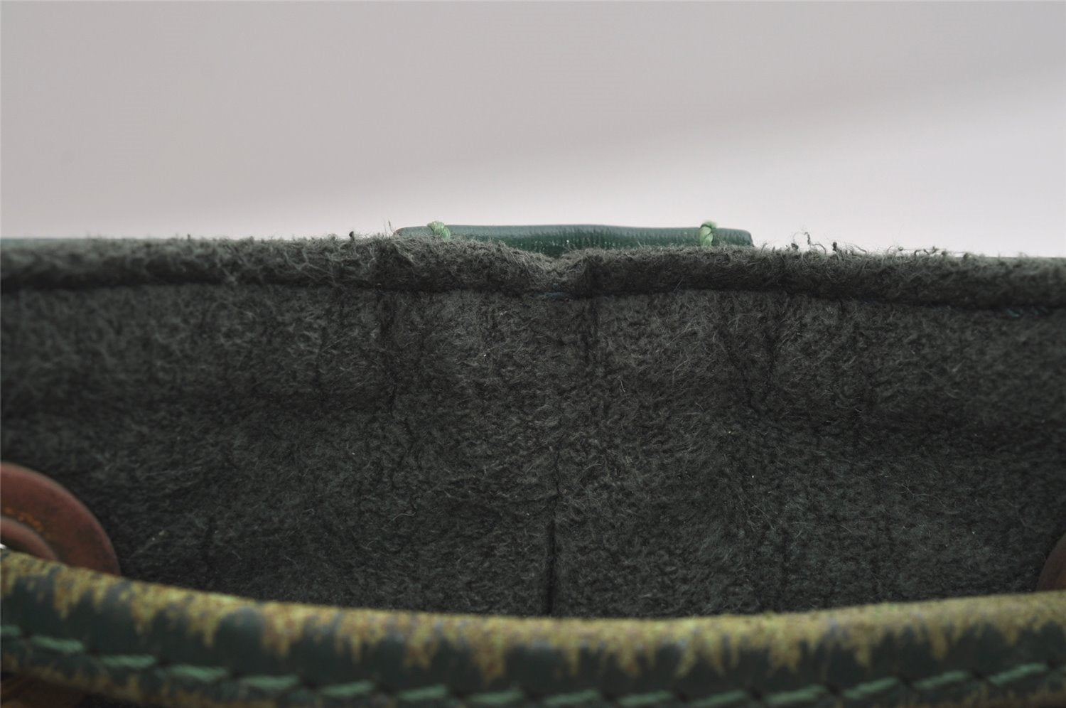 Authentic Louis Vuitton Epi Noe Shoulder Drawstring Bag Green M44004 LV 3172J