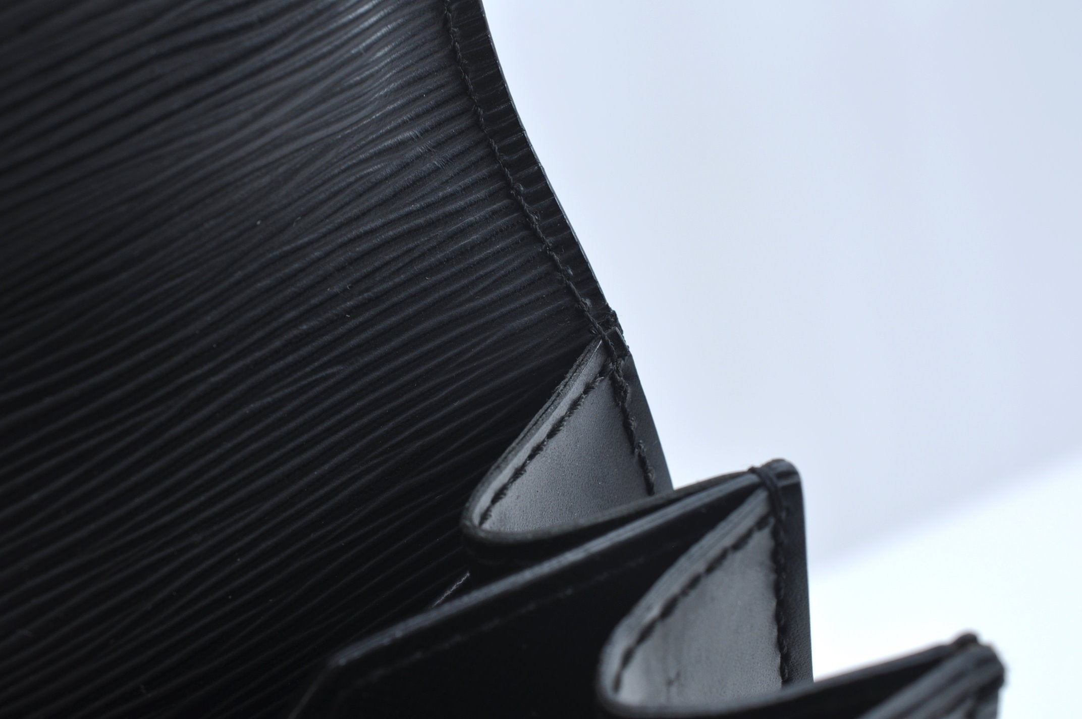 Authentic Louis Vuitton Epi Serviette Conseiller Briefcase Black M54422 LV 3173I