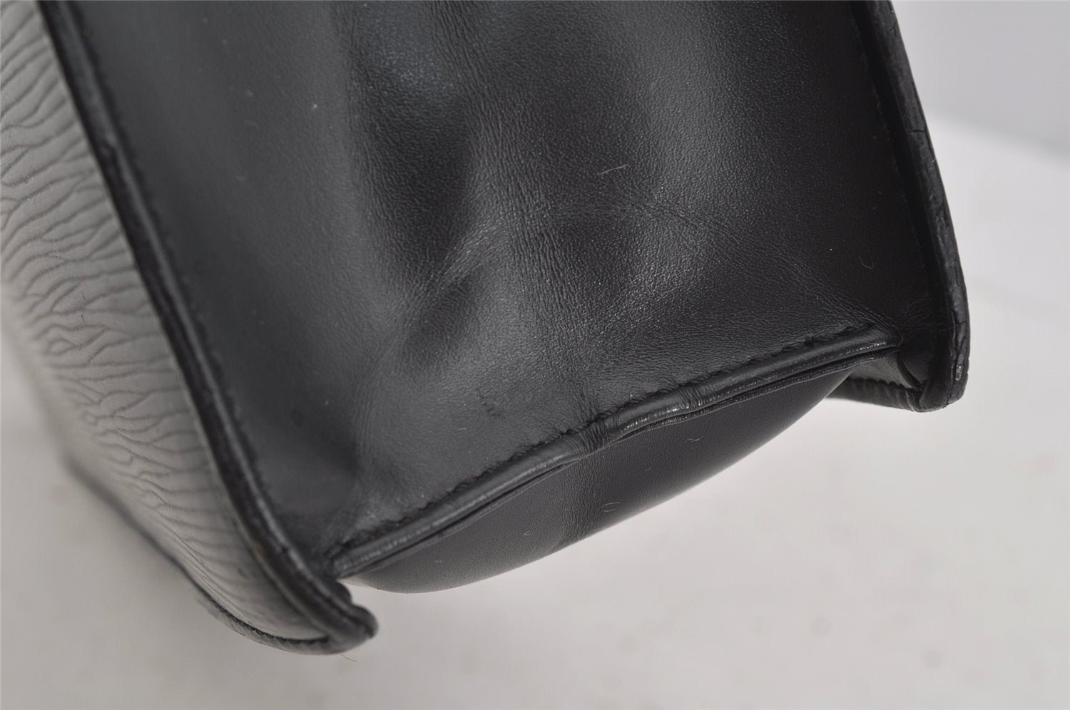 Authentic Louis Vuitton Epi Leather Sac Plat Hand Bag M59082 Black LV Junk 3176J