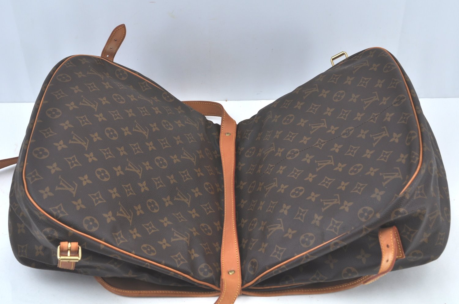 Authentic Louis Vuitton Monogram Saumur 35 Shoulder Cross Bag M42254 LV 3178J