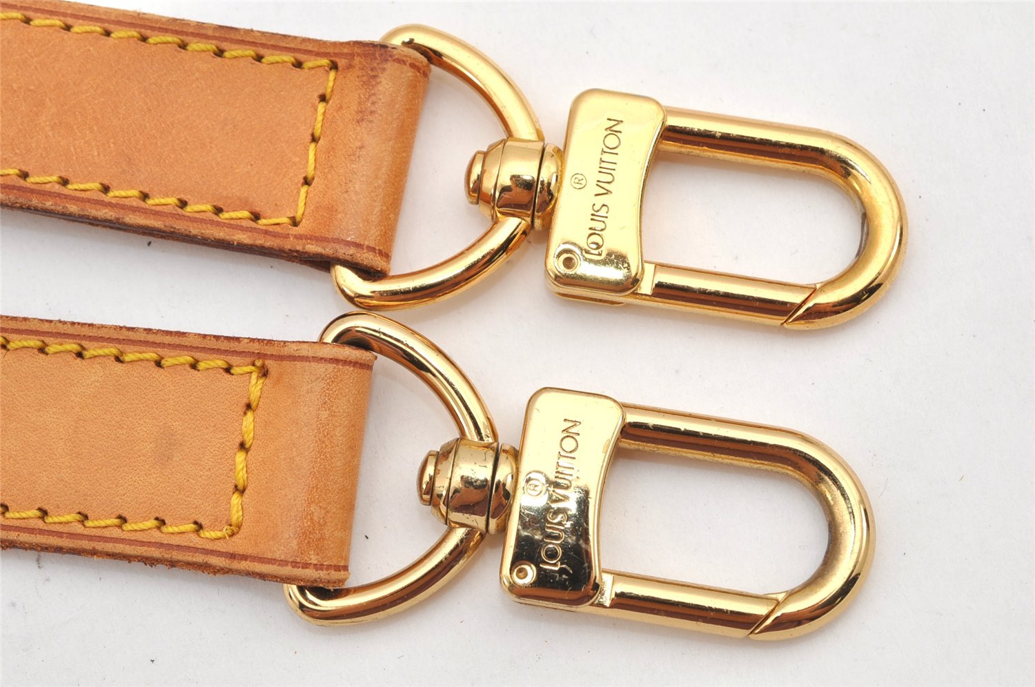 Authentic Louis Vuitton Leather Shoulder Strap Beige 42.1-47.6