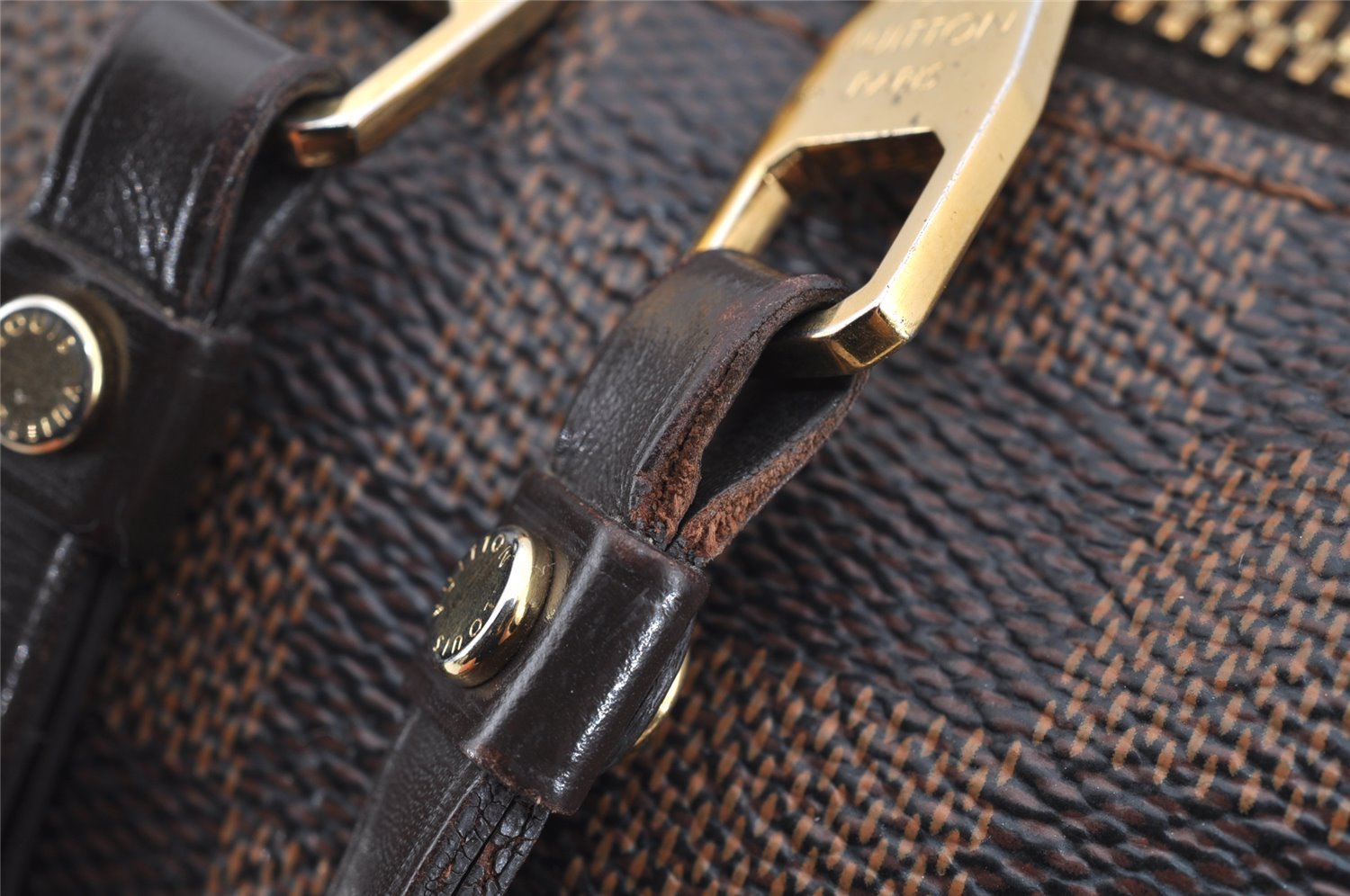 Authentic Louis Vuitton Damier Duomo Shoulder Cross Body Bag N41425 LV 3180I