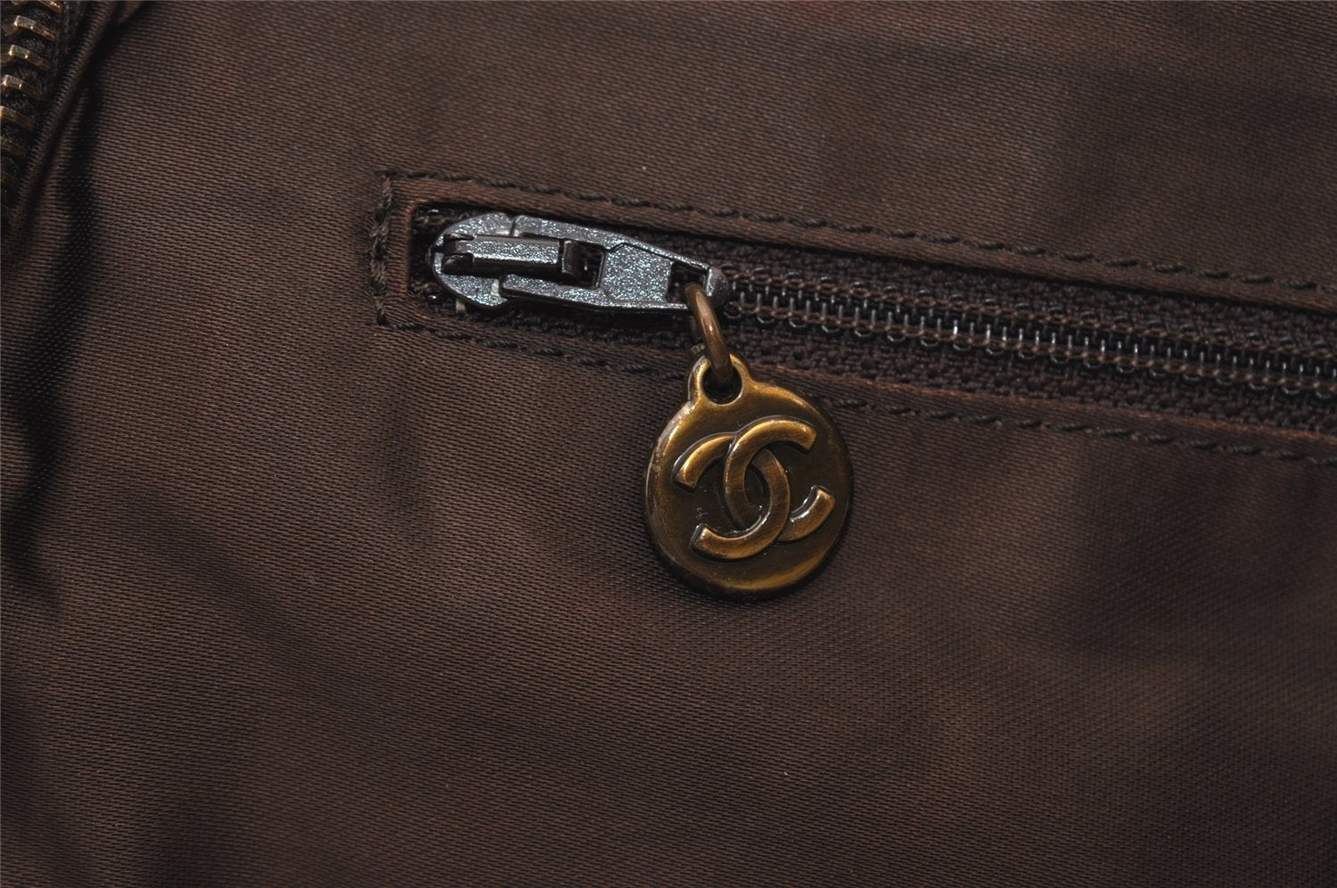 Authentic CHANEL CC Logo Chain Shoulder Hand Bag Purse Suede Brown 3188J
