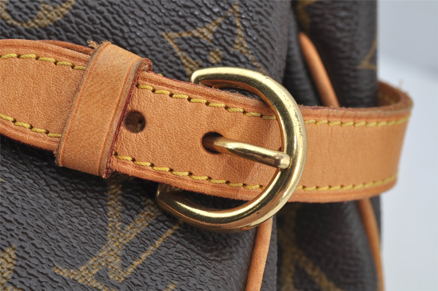 Authentic Louis Vuitton Monogram Batignolles Horizontal Tote Bag M51154 LV 3195J