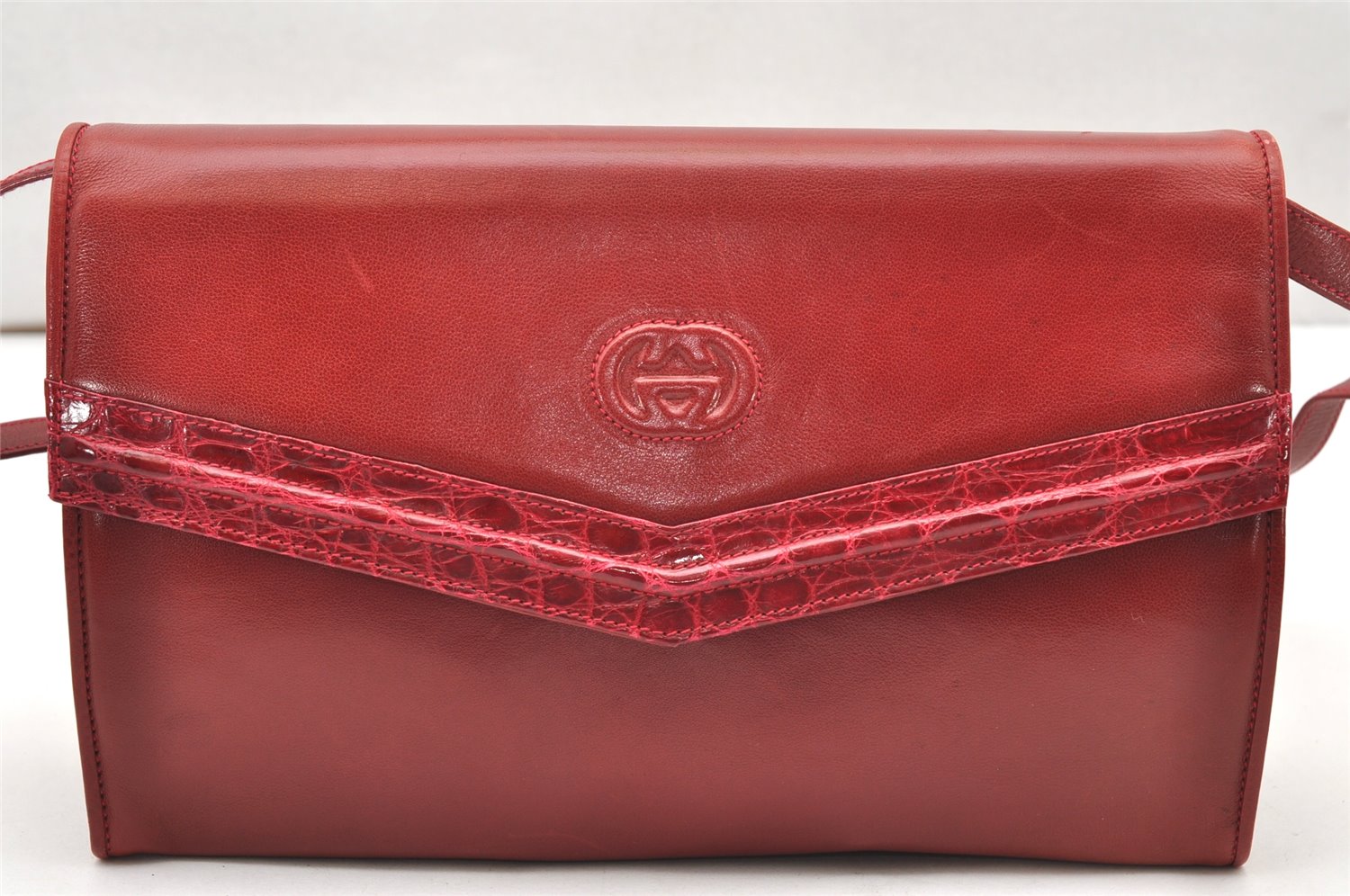 Authentic GUCCI Vintage Shoulder Cross Body Bag Purse Leather Red 3197K