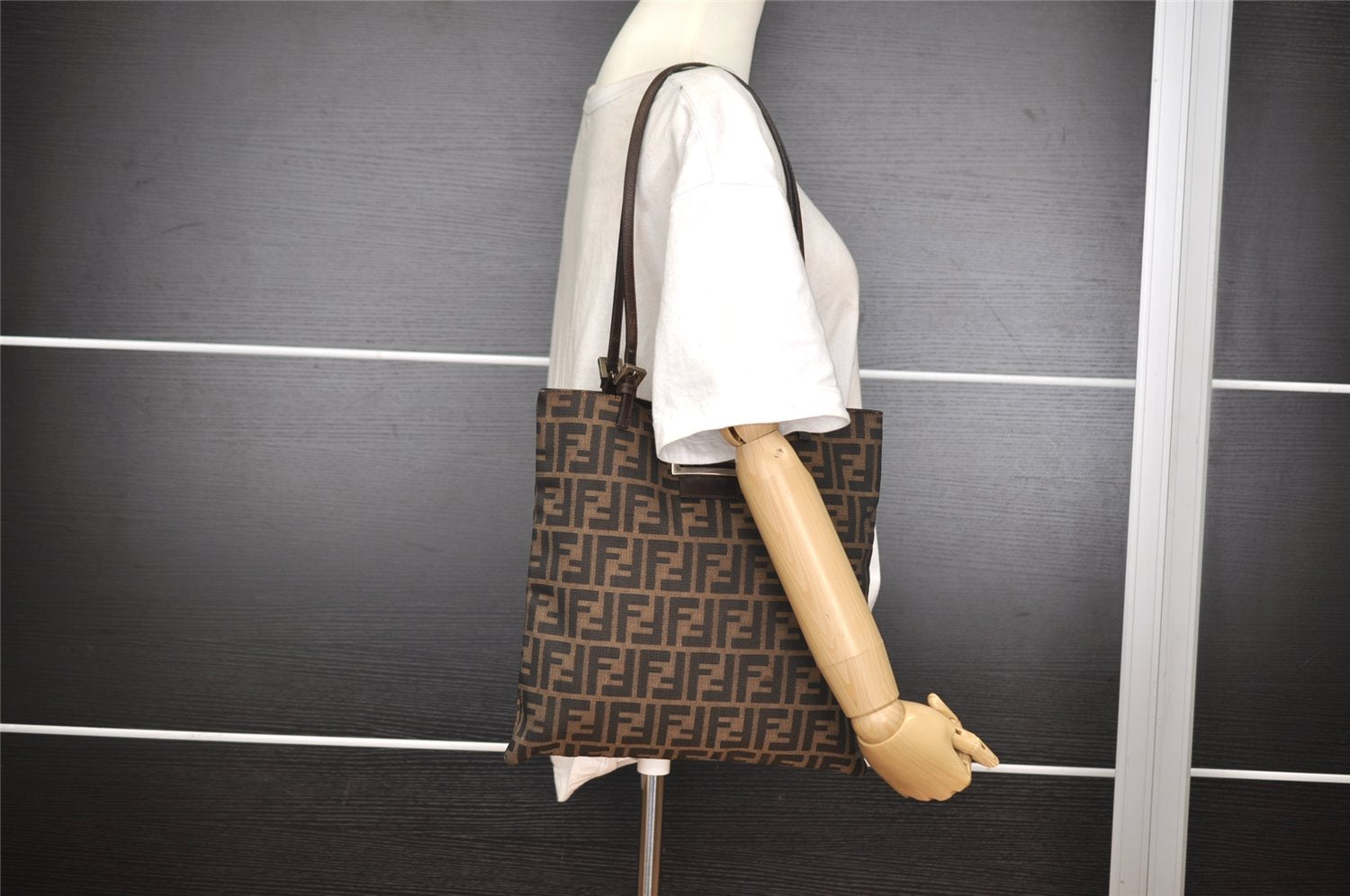 Authentic FENDI Zucca Vintage Shoulder Tote Bag Canvas Leather Brown Black 3201I