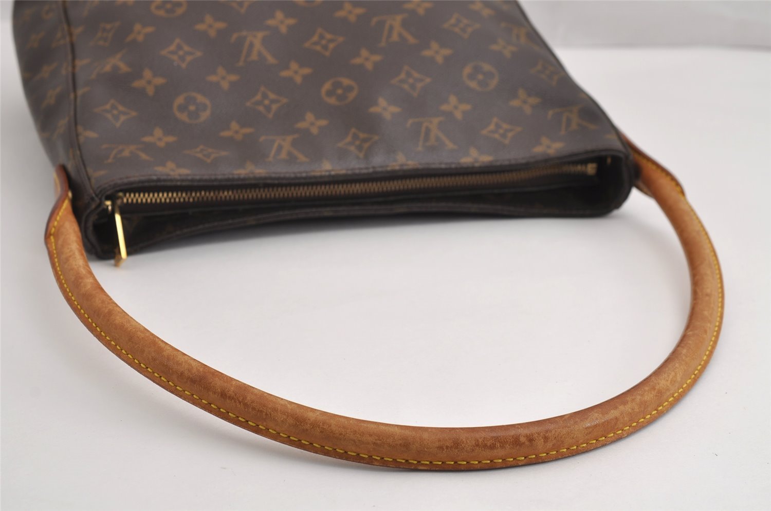 Authentic Louis Vuitton Monogram Looping GM Shoulder Bag M51145 LV 3204J