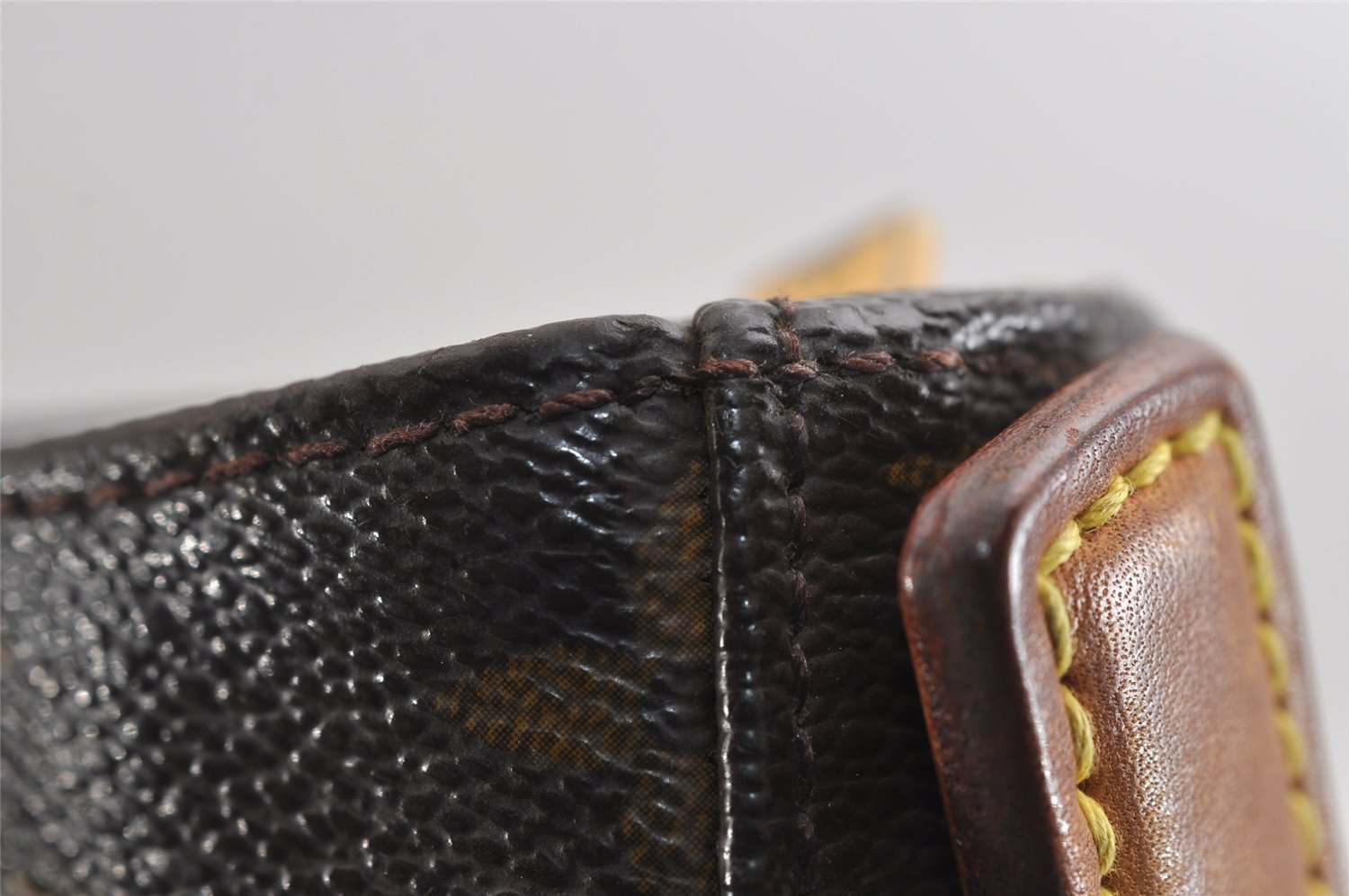 Authentic Louis Vuitton Monogram Looping GM Shoulder Bag M51145 LV 3204J