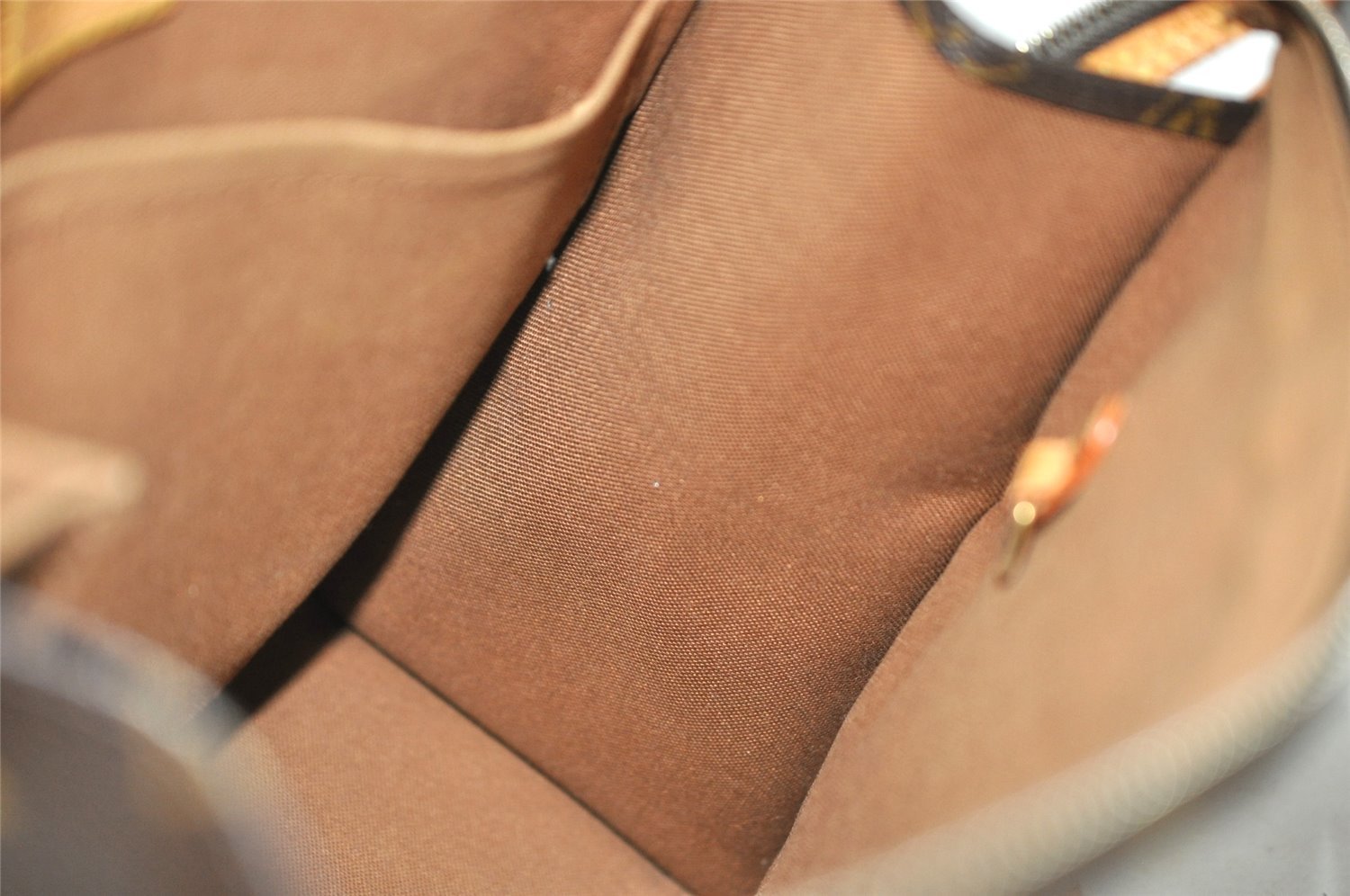 Authentic Louis Vuitton Monogram Popincourt Haut Shoulder Bag M40007 LV 3205J