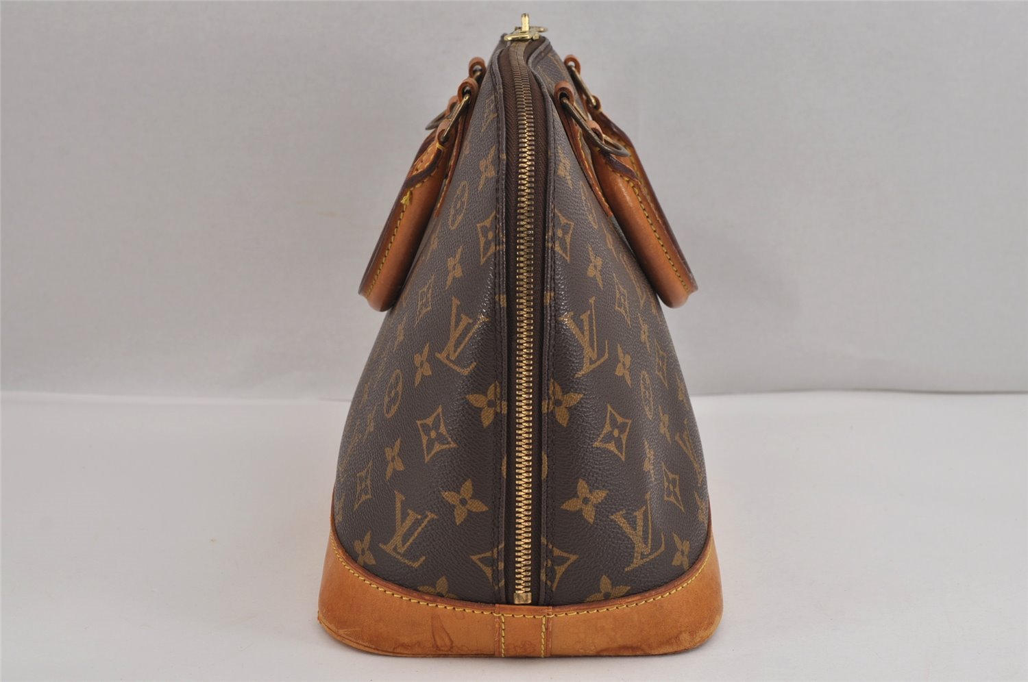 Authentic Louis Vuitton Monogram Alma Hand Bag Purse M51130 LV 3206J