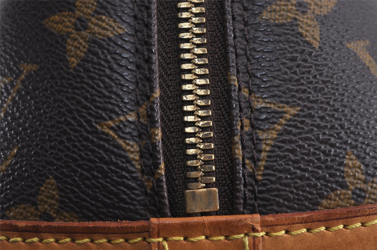 Authentic Louis Vuitton Monogram Alma Hand Bag Purse M51130 LV 3206J