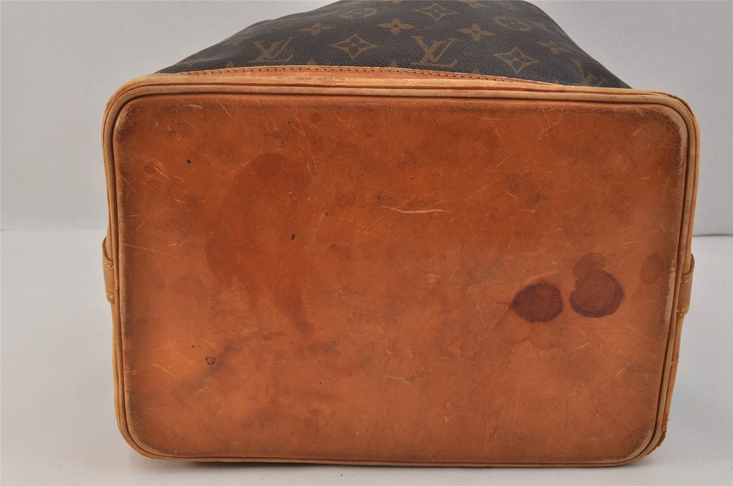 Authentic Louis Vuitton Monogram Noe Shoulder Drawstring Bag M42224 LV 3209K