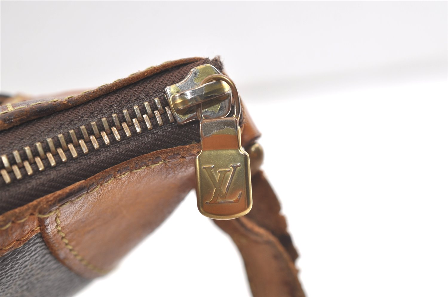 Authentic Louis Vuitton Monogram Odeon PM Shoulder Cross Bag M56390 Junk 3210K