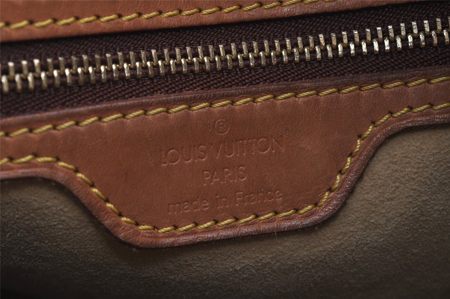 Authentic Louis Vuitton Monogram Looping GM Shoulder Bag M51145 LV 3217J