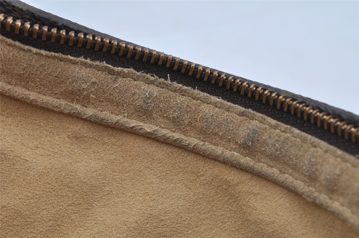 Authentic Louis Vuitton Monogram Looping GM Shoulder Bag M51145 LV 3217J