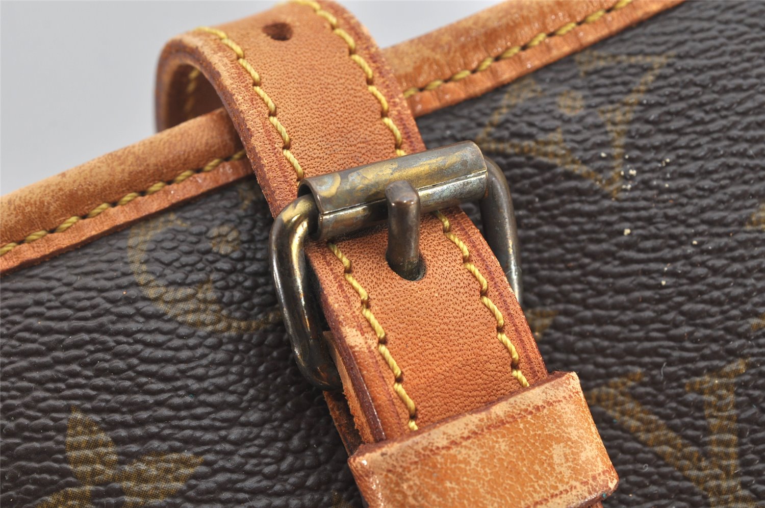 Authentic Louis Vuitton Monogram Bucket GM Shoulder Bag Old Model LV Junk 3220K