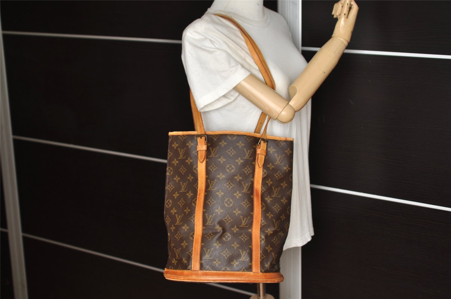 Authentic Louis Vuitton Monogram Bucket GM Shoulder Bag Old Model LV Junk 3220K