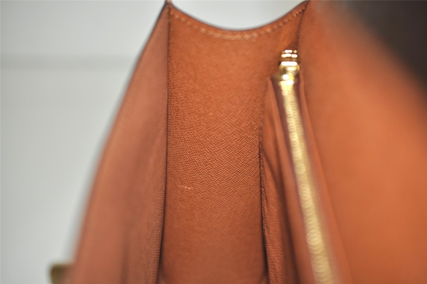 Authentic Louis Vuitton Monogram Malesherbes Hand Bag Purse M51379 LV 3223J