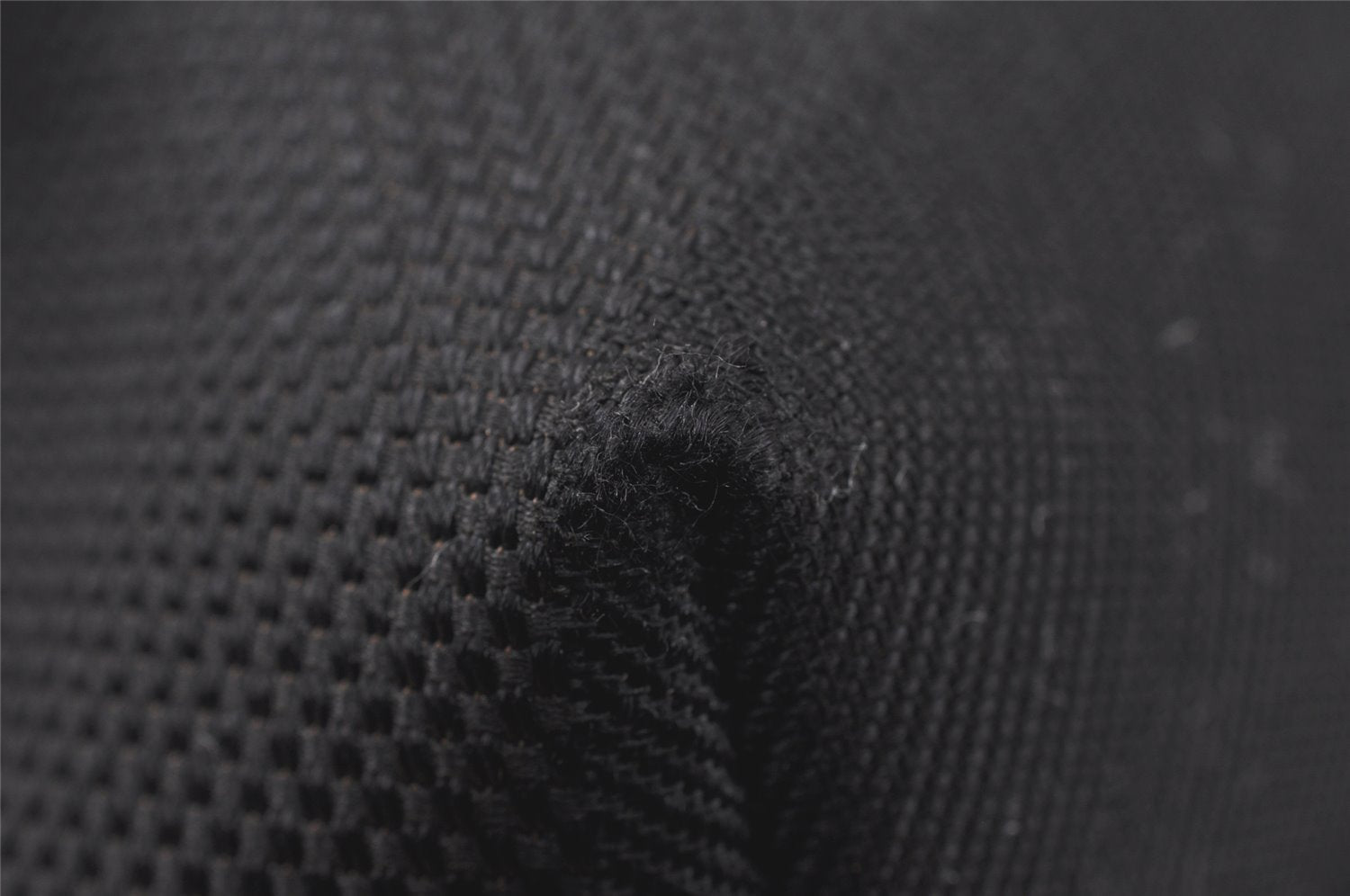 Authentic Louis Vuitton Damier Geant Loup Shoulder Cross Bag M93079 Black 3223K