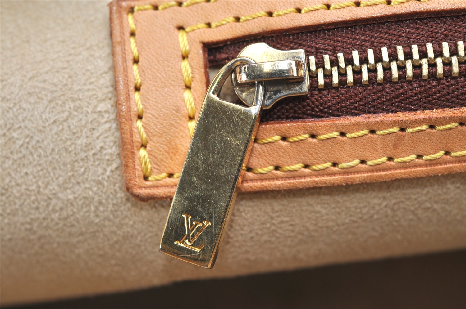 Authentic Louis Vuitton Monogram Cite GM Shoulder Bag M51181 LV Junk 3224K