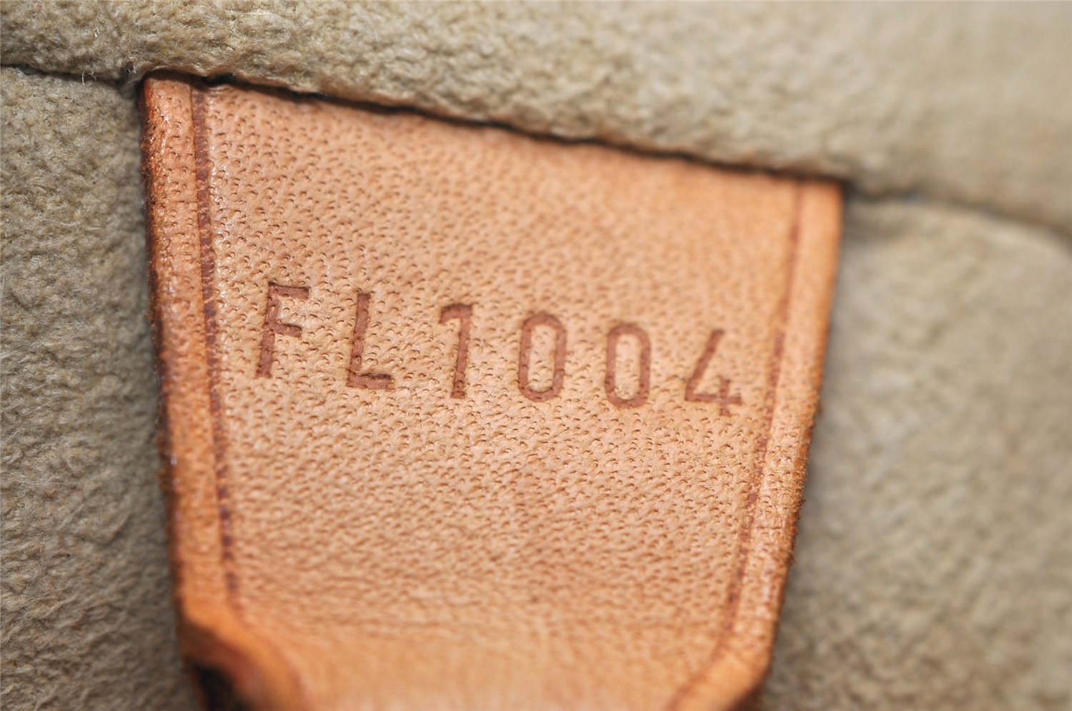 Authentic Louis Vuitton Monogram Cite GM Shoulder Bag M51181 LV Junk 3224K