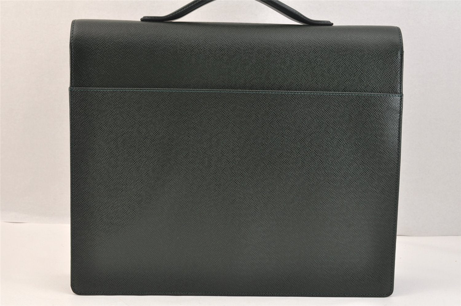 Authentic Louis Vuitton Taiga Kazan Briefcase Business Bag Green M30804 LV 3225K