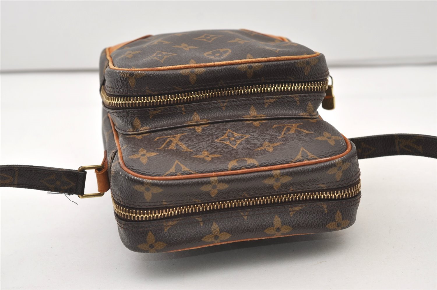 Authentic Louis Vuitton Monogram Amazone Shoulder Cross Body Bag M45236 LV 3227J