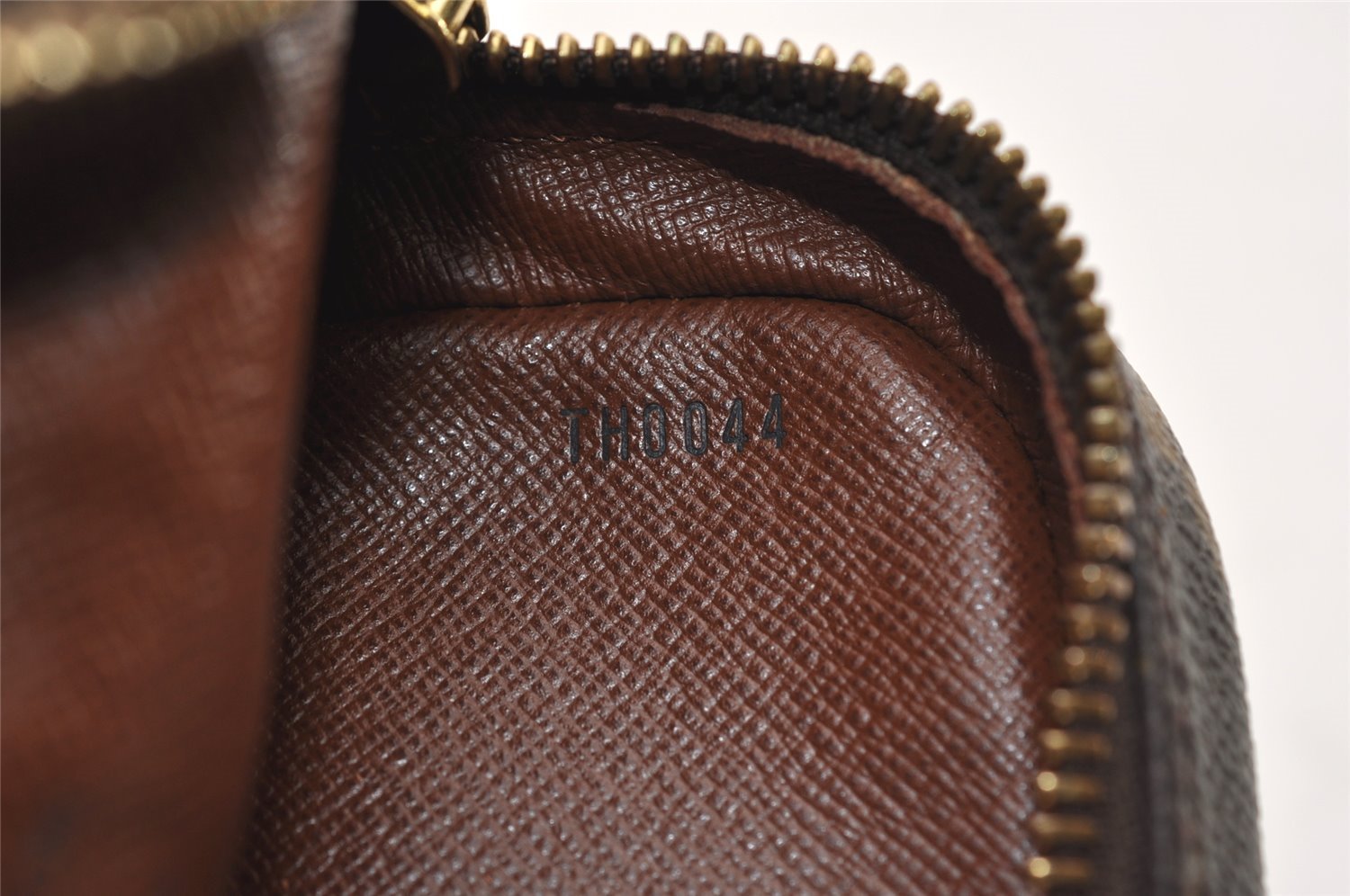 Authentic Louis Vuitton Monogram Amazone Shoulder Cross Body Bag M45236 LV 3227J