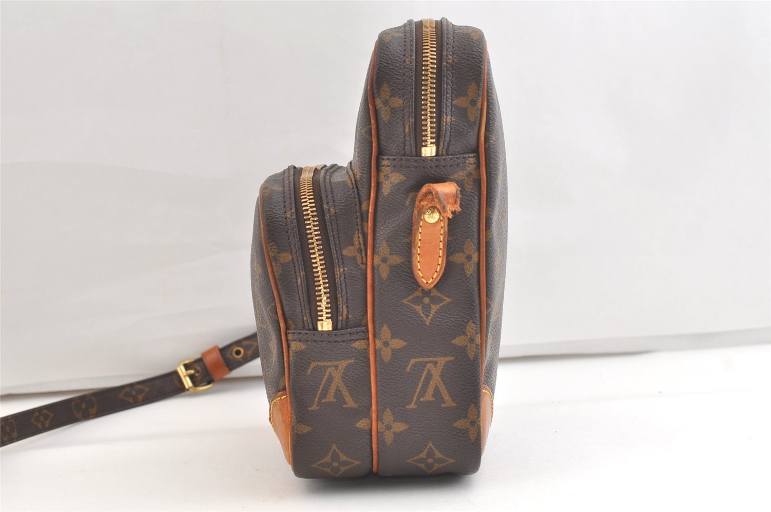 Authentic Louis Vuitton Monogram Amazone Shoulder Cross Bag M45236 Junk 3227K