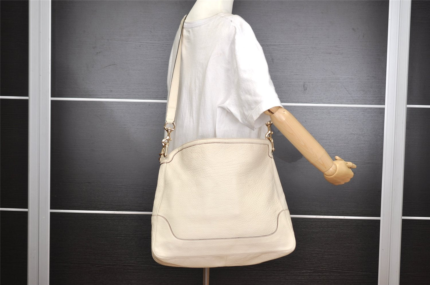 Authentic GUCCI Bamboo 2Way Shoulder Cross Body Bag Leather 282315 White 3228I