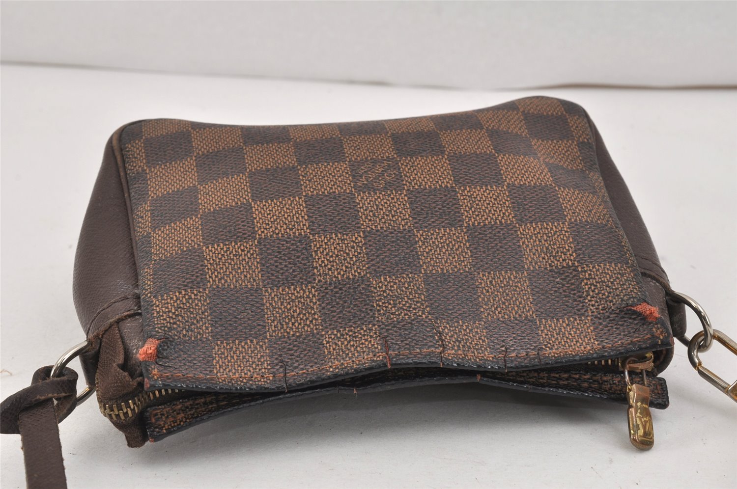 Authentic Louis Vuitton Damier Trousse Makeup Hand Bag Pouch N51982 LV 3229K