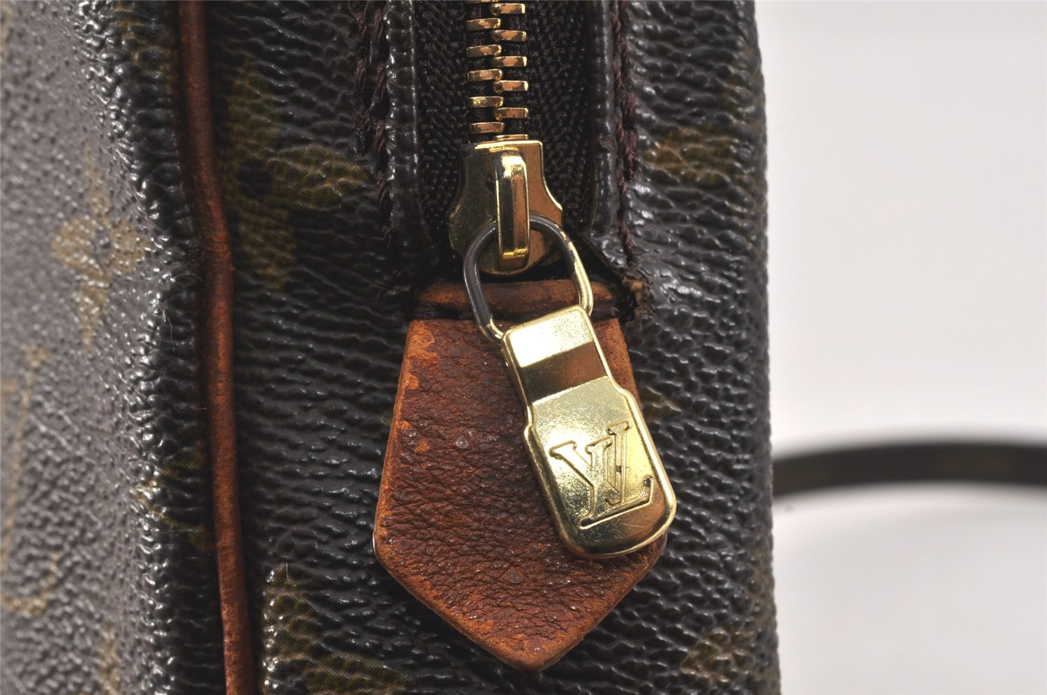 Authentic Louis Vuitton Monogram Danube Shoulder Cross Bag Old Model Junk 3235K