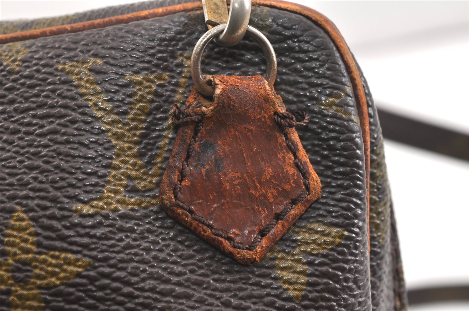 Authentic Louis Vuitton Monogram Danube Shoulder Cross Bag Old Model Junk 3235K