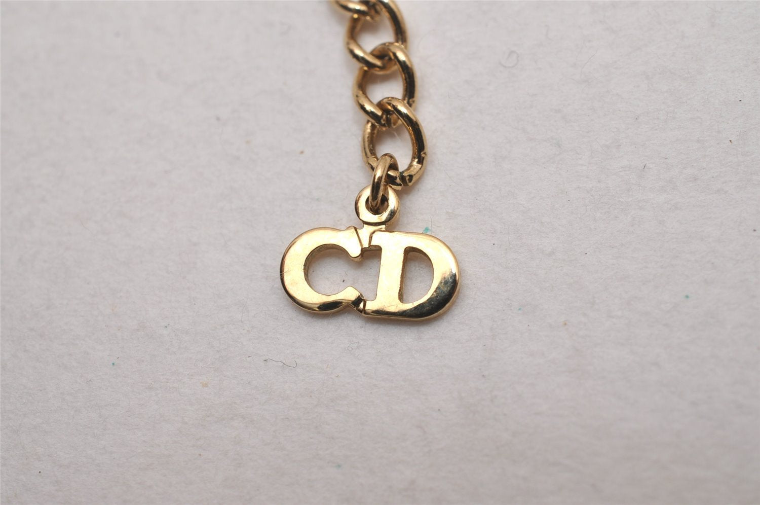 Authentic Christian Dior Gold Tone Chain Pendant Necklace CD 3238I